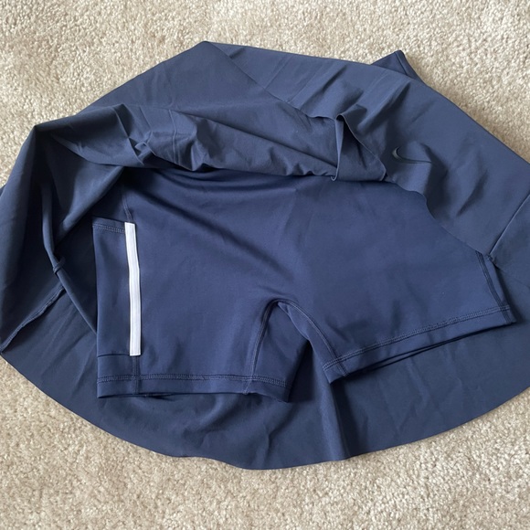 Women’s Golf Skort Nike - Picture 4 of 5